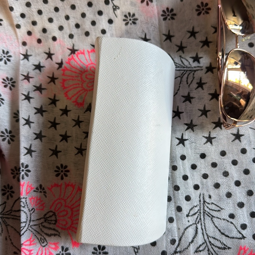 Michael kors polarized aviators - Picture 3 of 4